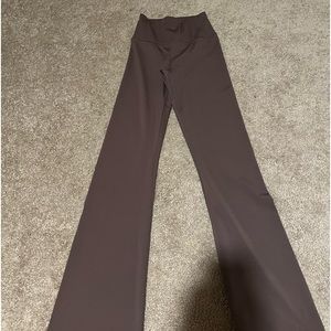 American Eagle Brown Flare Leggings